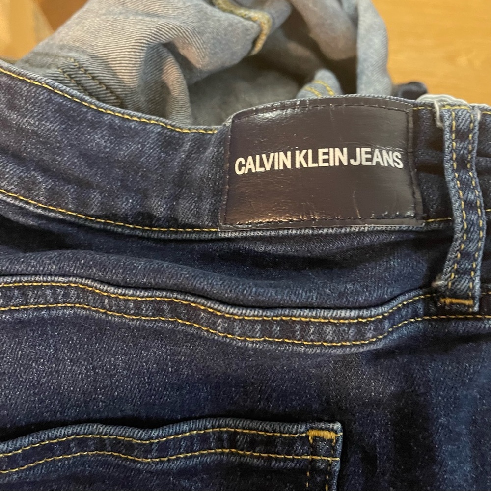 Calvin Klein Bermuda Jean Shorts 5 Pocket Size 14 Dark Wash - Picture 9 of 11